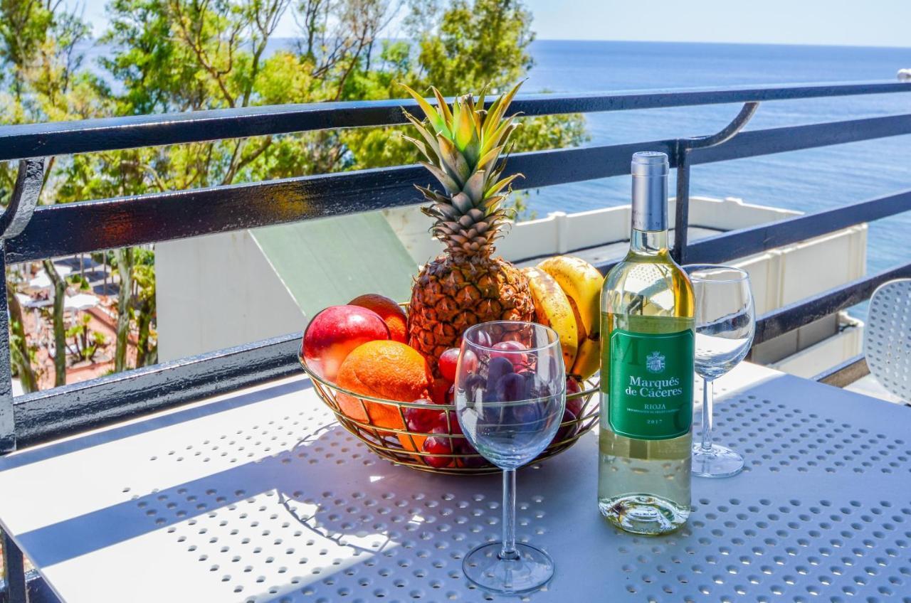1 Bedroom Sea View In Center Of Marbella! Appartement *